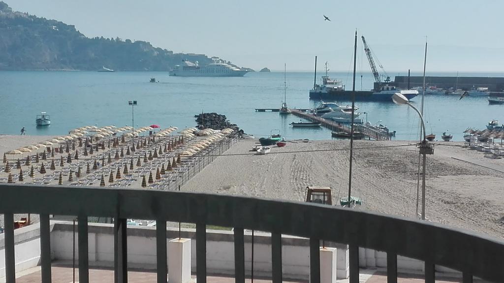 Kalaskiso' Giardini Naxos Exterior photo